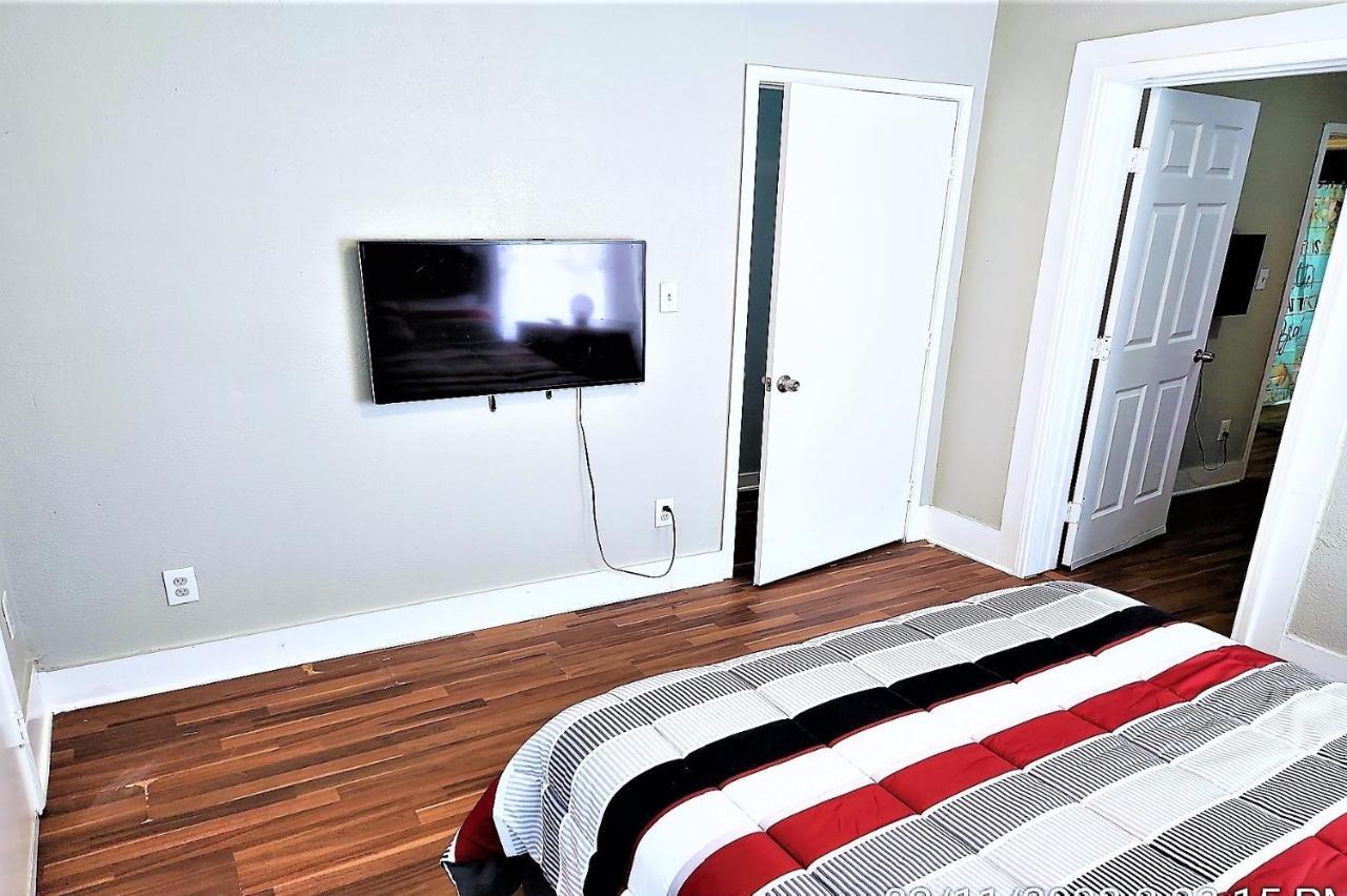 Casaazul-2605B-Pleasure Pier & Beach A Block Away- 3Bed 2Bath 7 Beds- 7 Minutes To Cruise Terminal Galveston Kültér fotó